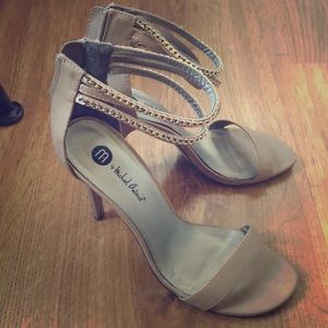 Michael Antonio nude high heels